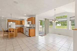 29 Hadley Rd, Pepperell, MA 01463 - Photo 7