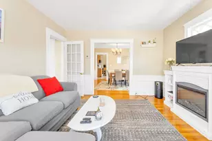 21 Bradwood St, Boston, MA 02131 - Photo 3