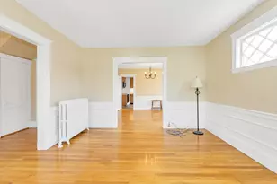 21 Bradwood St, Boston, MA 02131 - Photo 17