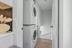 7 Dickson, Somerville, MA 02144 - Photo 9