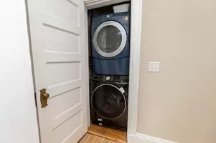 22 Centre St, Cambridge, MA 02139 - Photo 13