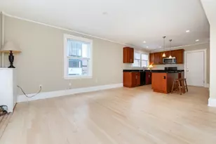22 Centre St, Cambridge, MA 02139 - Photo 15