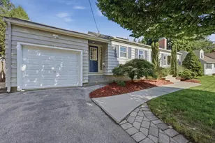39 Maple Cir, Shrewsbury, MA 01545 - Photo 3