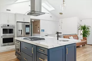 2 Hazelwood Dr, Hingham, MA 02043 - Photo 3