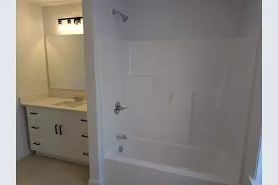 778 Main St #8, Leicester, MA 01524 - Photo 17