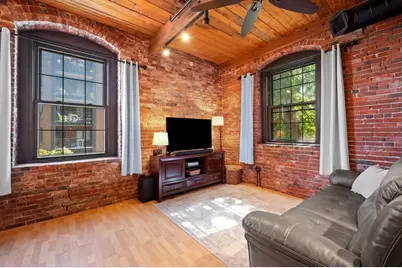 50 Rantoul St #310, Beverly, MA 01915 - Photo 5