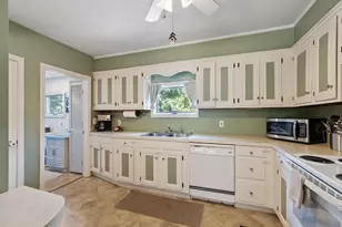 2 Williams St, Templeton, MA 01436 - Photo 11