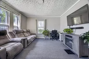 171 Bartlett St, Brockton, MA 02301 - Photo 9