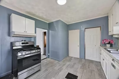 171 Bartlett St, Brockton, MA 02301 - Photo 7