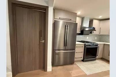 25 Berkshire Dr, Winchester, MA 01890 - Photo 7