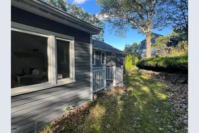 25 Berkshire Dr, Winchester, MA 01890 - Photo 37