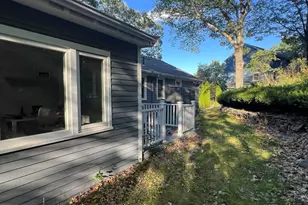 25 Berkshire Dr, Winchester, MA 01890 - Photo 37