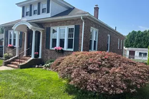 61 Catherine St, Chicopee, MA 01013 - Photo 1