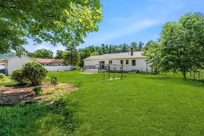 65 Plain St, Easthampton, MA 01027 - Photo 9