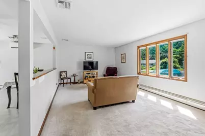 65 Plain St, Easthampton, MA 01027 - Photo 21