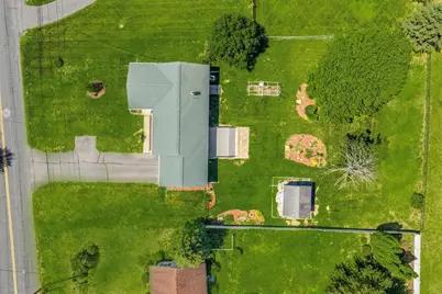65 Plain St, Easthampton, MA 01027 - Photo 5