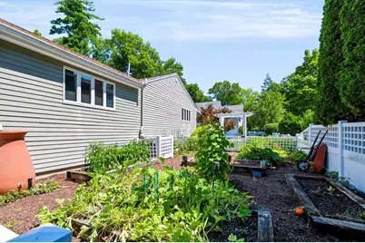 15 Fenmere Ave, Wellesley, MA 02482 - Photo 25