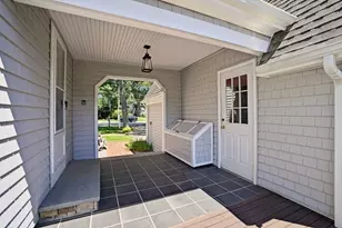 28 Sagewood Cir, Attleboro, MA 02703 - Photo 5