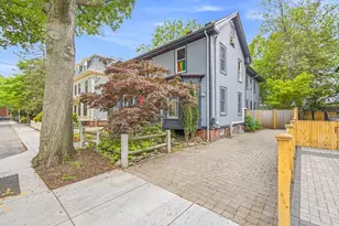 14 Fairmont St, Cambridge, MA 02139 - Photo 27