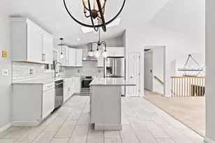 25 Butterfly Trail, Dartmouth, MA 02747 - Photo 9