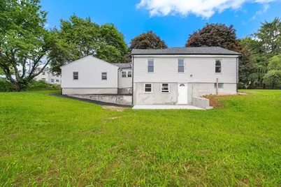 90 W Carpenter St, Attleboro, MA 02703 - Photo 25