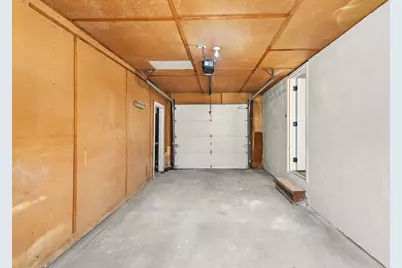 90 W Carpenter St, Attleboro, MA 02703 - Photo 21