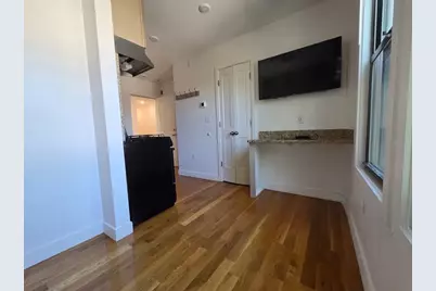 21 Fifth St #19, Chelsea, MA 02150 - Photo 3