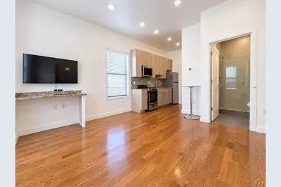 9 Sixth St #8, Chelsea, MA 02150 - Photo 5