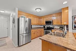 7 Nature View Dr, Uxbridge, MA 01569 - Photo 11