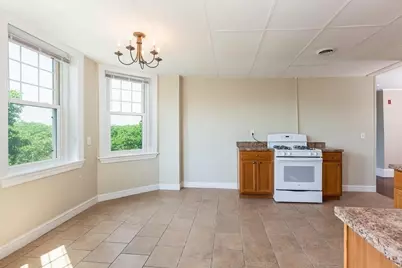 394 Riverway #12, Boston, MA 02115 - Photo 5