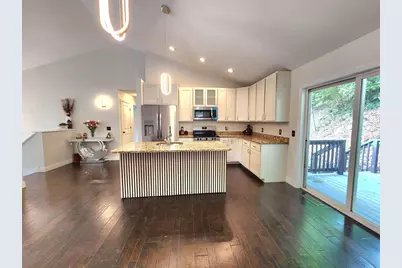 29 Buckley Rd, Worcester, MA 01602 - Photo 13