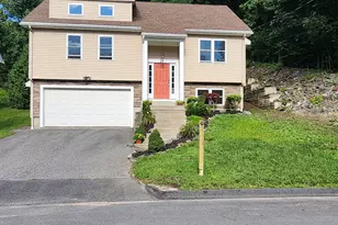 29 Buckley Rd, Worcester, MA 01602 - Photo 3