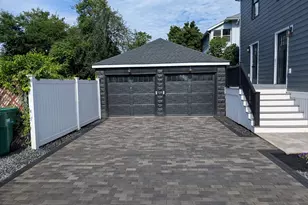 90 Windsor Rd, Medford, MA 02155 - Photo 3