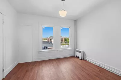 105 High St #3D, Holyoke, MA 01040 - Photo 5