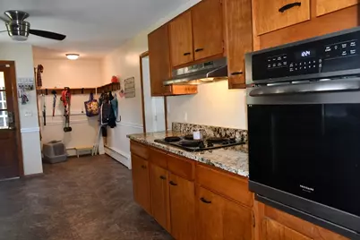 583 Whetstone Hill Rd, Somerset, MA 02726 - Photo 7