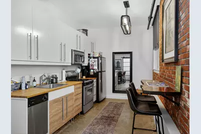 7 Crombie St #4, Salem, MA 01970 - Photo 5
