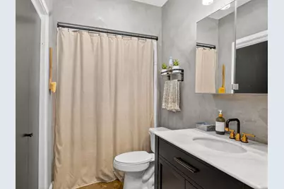 7 Crombie St #4, Salem, MA 01970 - Photo 9