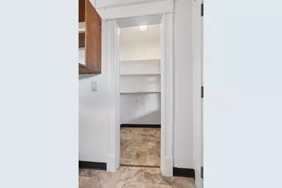 1447 Dwight St #3R, Holyoke, MA 01040 - Photo 15