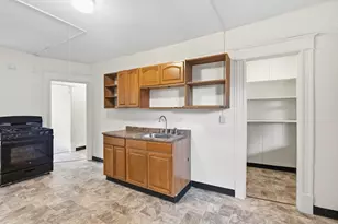 1447 Dwight St, Holyoke, MA 01040 - Photo 11
