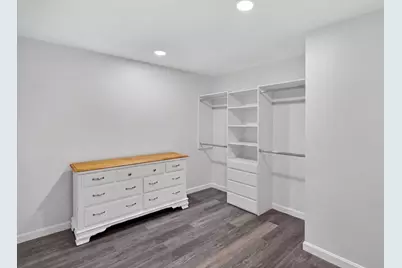 8 Theatre Dr, Falmouth, MA 02536 - Photo 31