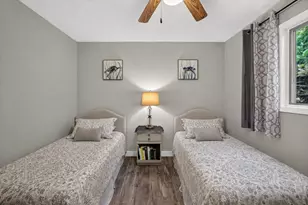 8 Theatre Dr, Falmouth, MA 02536 - Photo 21