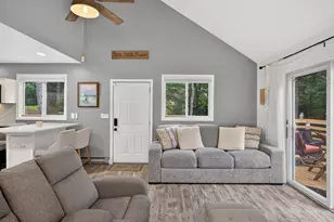 8 Theatre Dr, Falmouth, MA 02536 - Photo 5