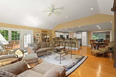 234 Hampton Rd, Sharon, MA 02067 - Photo 3