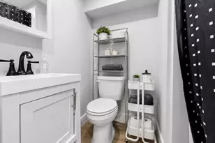 168 Endicott St, Boston, MA 02113 - Photo 9
