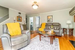 35 Rosaria St, Boston, MA 02122 - Photo 5
