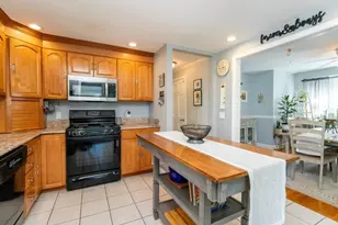35 Rosaria St, Boston, MA 02122 - Photo 11