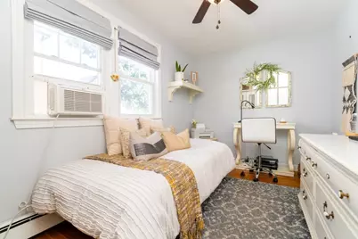 35 Rosaria St, Boston, MA 02122 - Photo 7
