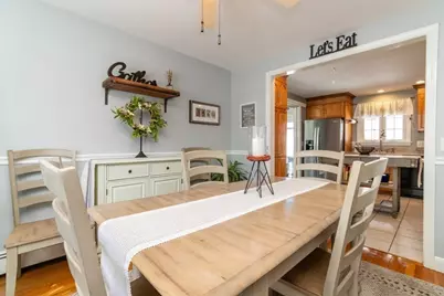 35 Rosaria St, Boston, MA 02122 - Photo 17