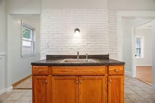 178 Walnut St, Leominster, MA 01453 - Photo 15