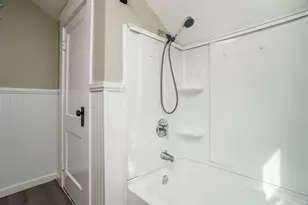 178 Walnut St, Leominster, MA 01453 - Photo 37